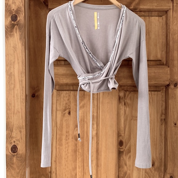 Lole Tops - Gorgeous Lole wrap bolero crop top, organic cotton, size Small